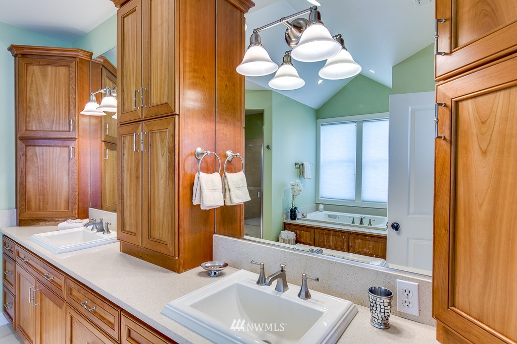 15809 Virginia Point Road Northeast Poulsbo, WA 98370 - Photo 15 of 25