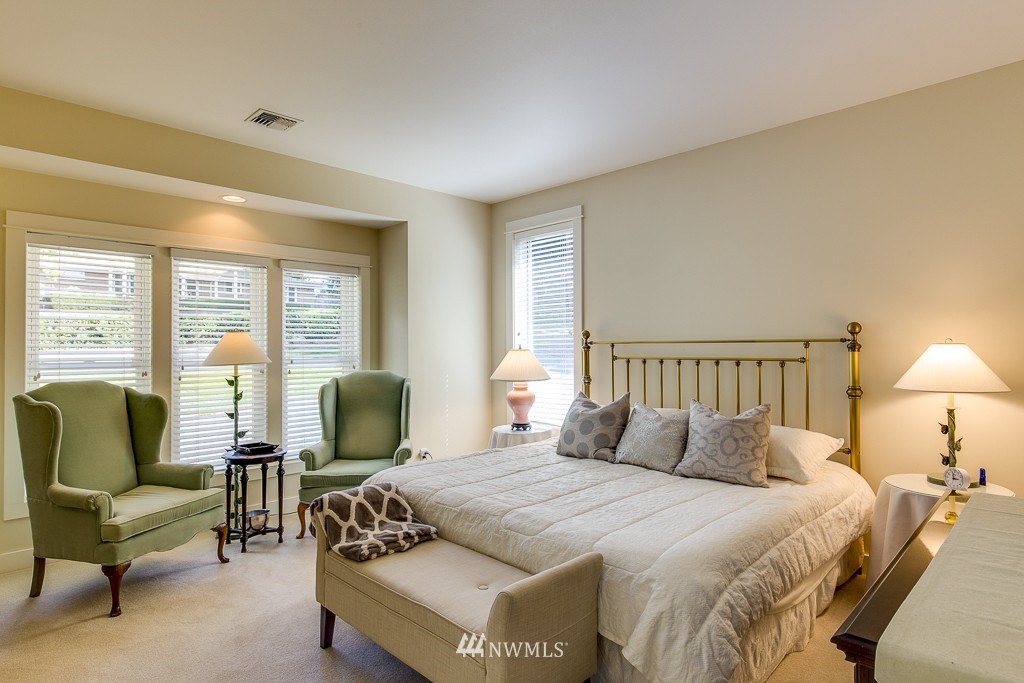 15809 Virginia Point Road Northeast Poulsbo, WA 98370 - Photo 16 of 25