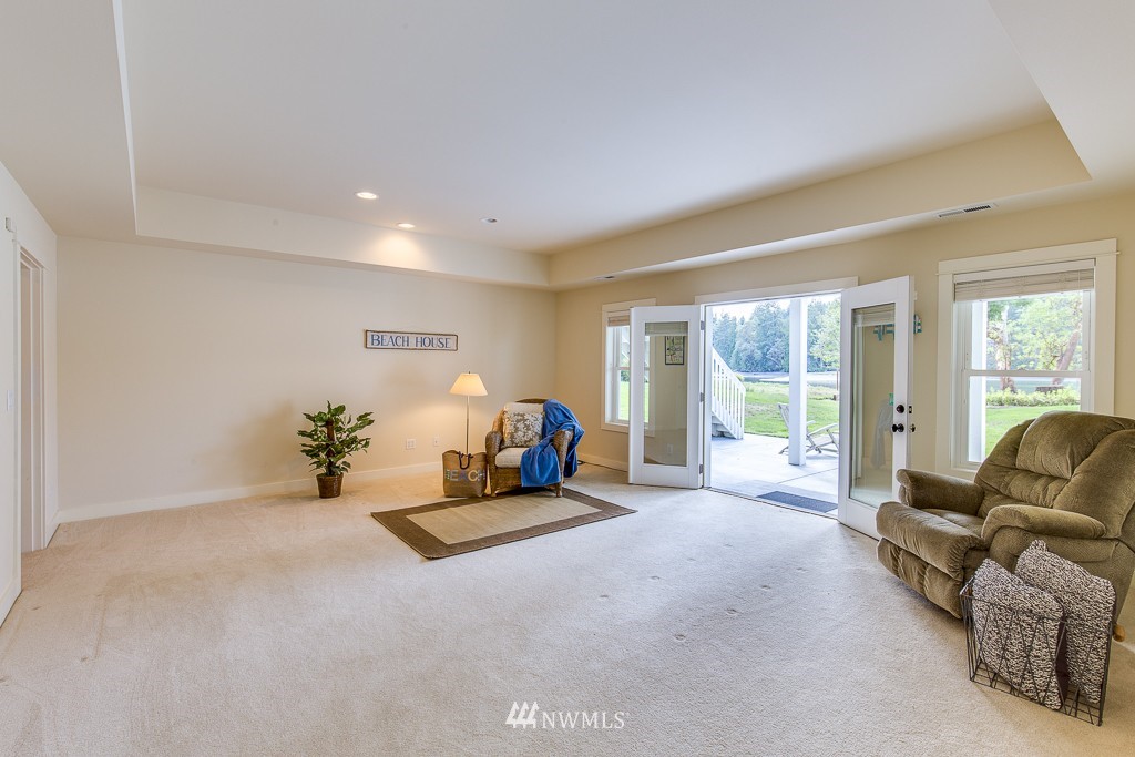 15809 Virginia Point Road Northeast Poulsbo, WA 98370 - Photo 21 of 25