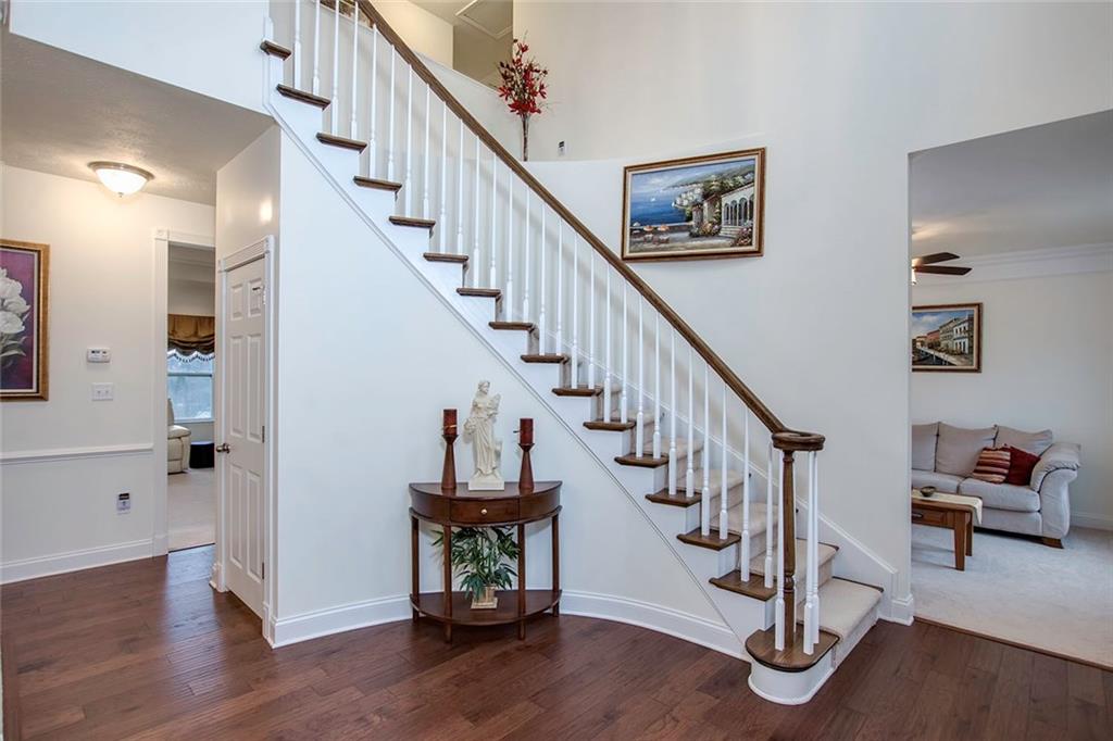 418 Beech Drive McKees Rocks, PA 15136 - Photo 3 of 25 Gallery Image 3