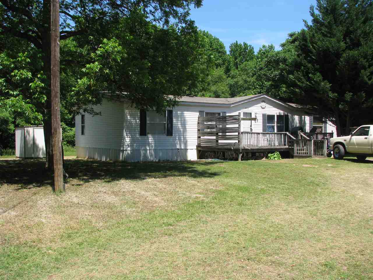 213 Burns Road Spartanburg, SC 29307 - Photo 1 of 8