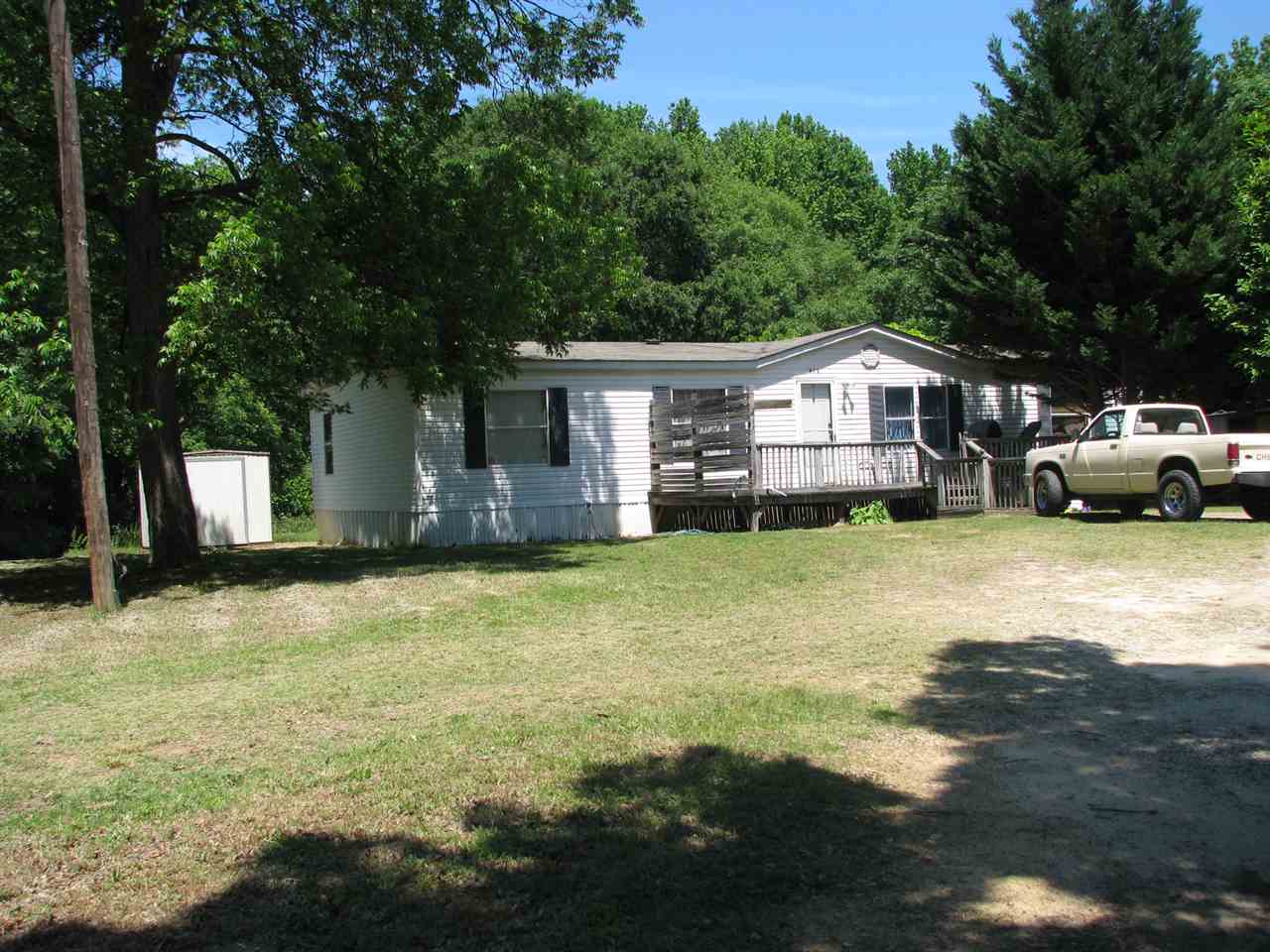 213 Burns Road Spartanburg, SC 29307 - Photo 2 of 8