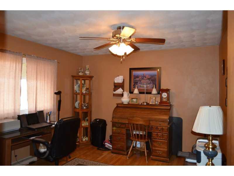 4435 New Carlisle Springfield, OH 45504 - Photo 7 of 25