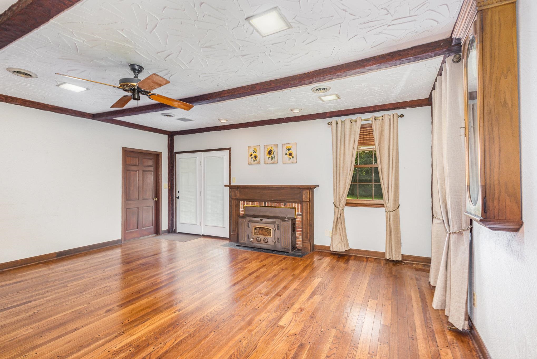 419 Ridge Drive Laurens, SC 29360 - Photo 23 of 32