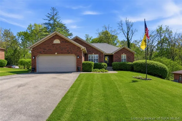 $410,000 | 1117 Lakeview Drive, Borden, IN 47106