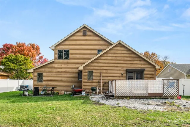 $374,500 | 1024 Cypress Drive, Aurora, IL 60506