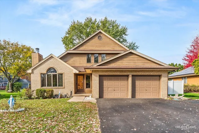 $374,500 | 1024 Cypress Drive, Aurora, IL 60506