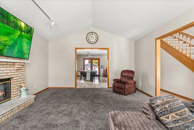 $374,500 | 1024 Cypress Drive, Aurora, IL 60506