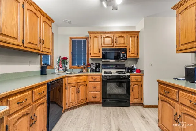 $374,500 | 1024 Cypress Drive, Aurora, IL 60506