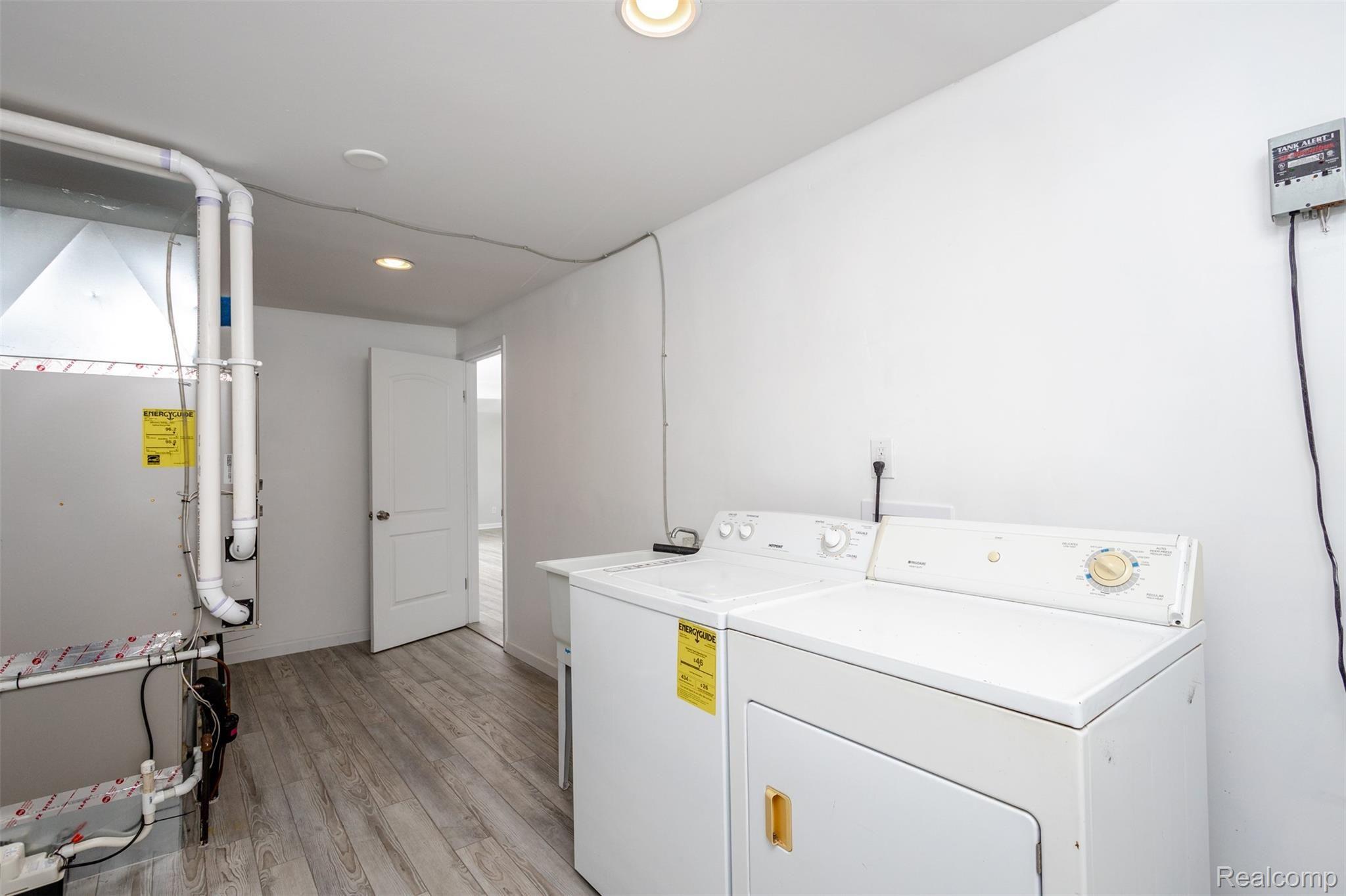 4570 Denton Road Canton, MI 48188 - Photo 16 of 24 4570 Denton S022.jpg