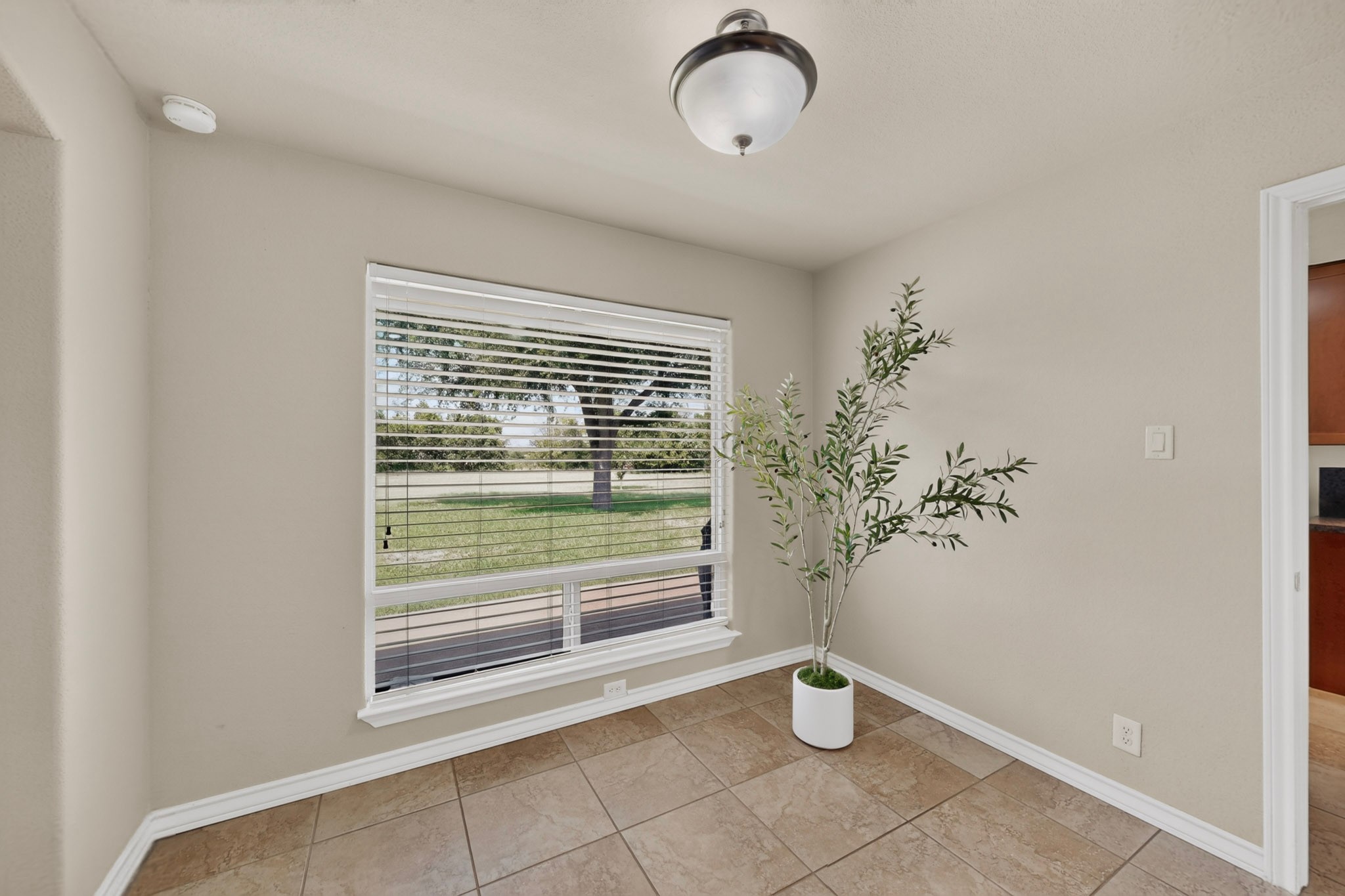 350 Richard Road Georgetown, TX 78626 - Photo 16 of 31 Breakfast Nook