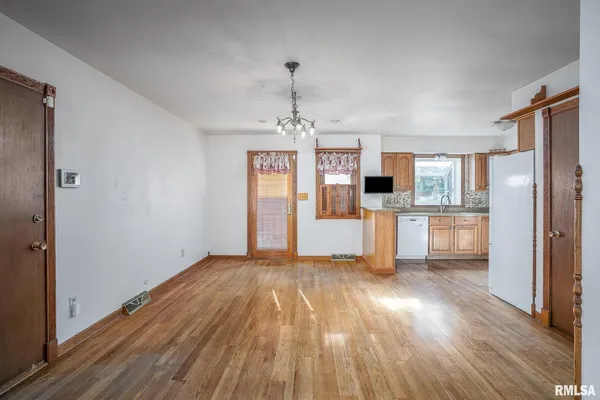$269,000 | 3812 North Thornwood Avenue, Davenport, IA 52806
