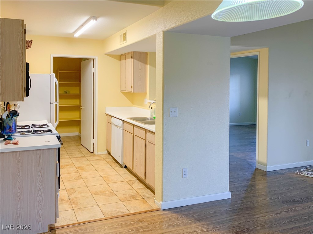 7885 West Flamingo Road, Unit 1066 Las Vegas, NV 89147 - Photo 5 of 17