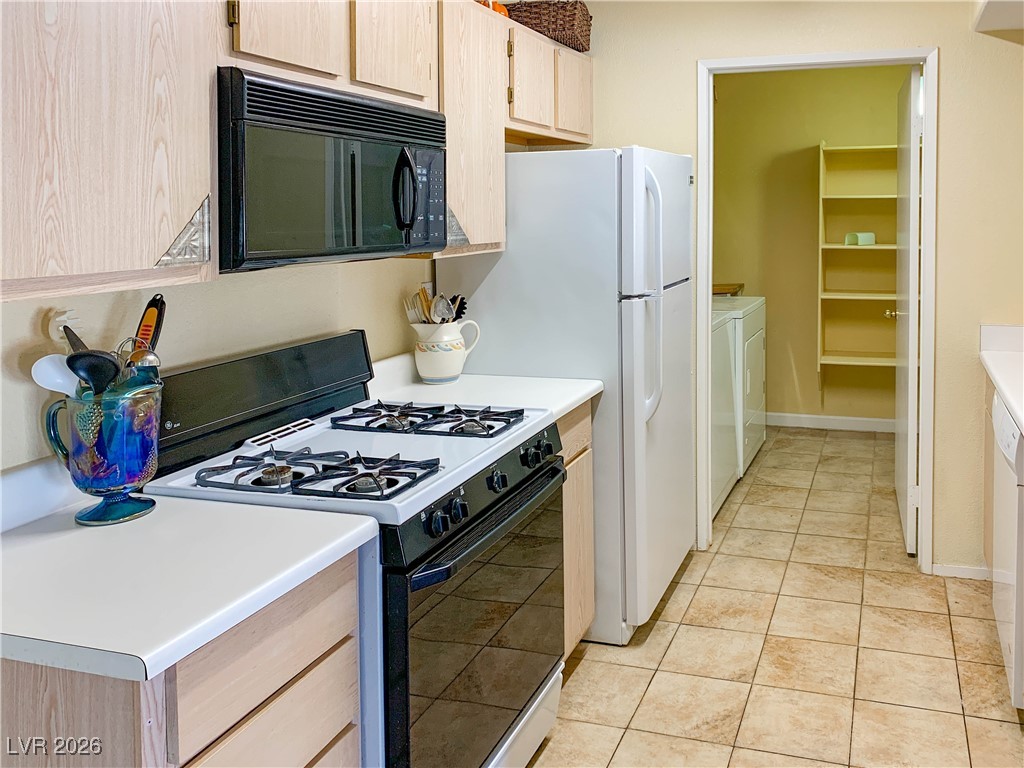 7885 West Flamingo Road, Unit 1066 Las Vegas, NV 89147 - Photo 8 of 17