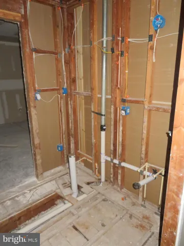 $950,000 | 1601 North Portal Drive Northwest, Washington, DC 20012