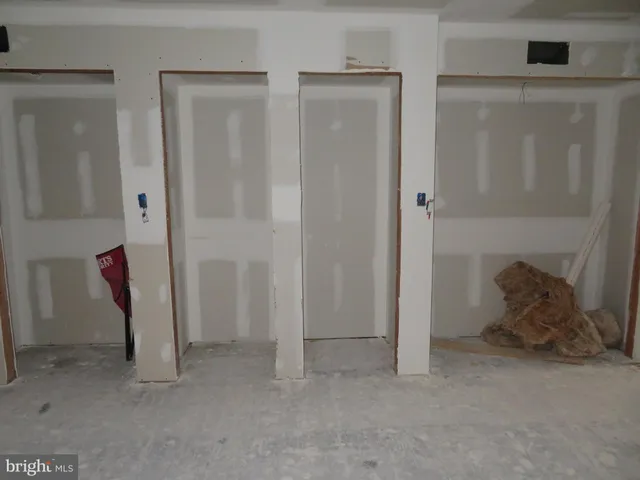 $950,000 | 1601 North Portal Drive Northwest, Washington, DC 20012