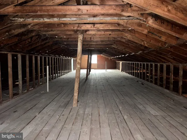 $950,000 | 1601 North Portal Drive Northwest, Washington, DC 20012