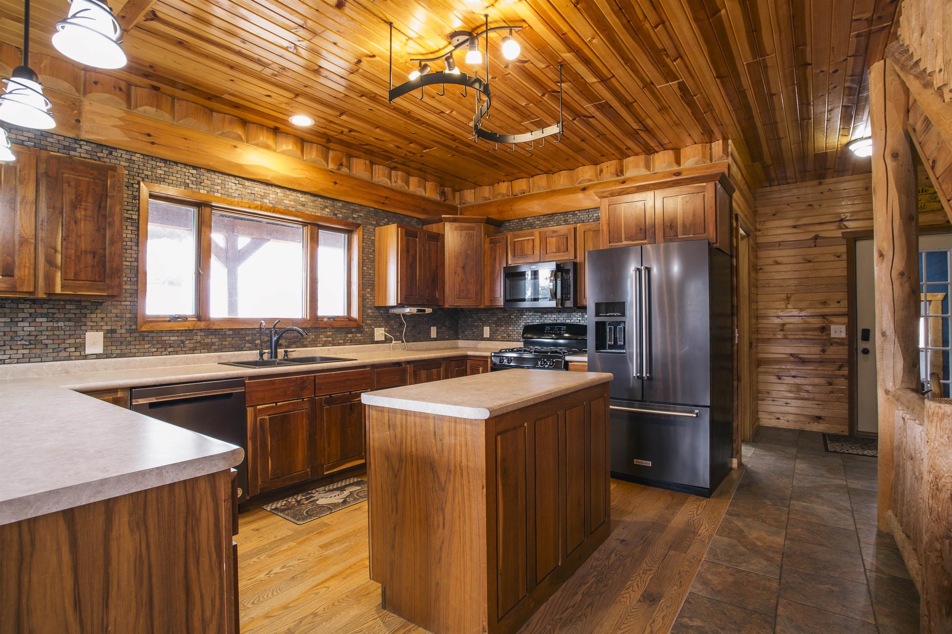 W4768 Capital Road Greenwood, WI 54437 - Photo 16 of 55