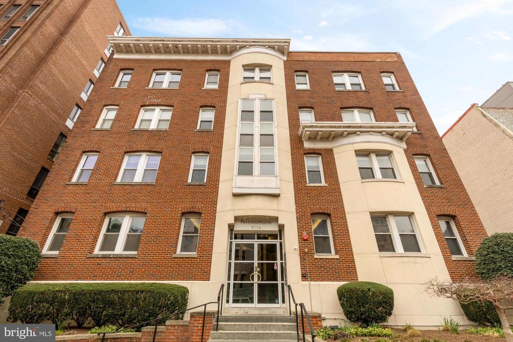 2114 N Street Northwest, Unit 11 Washington, DC 20037 - Photo 20 of 20 a front view of a building