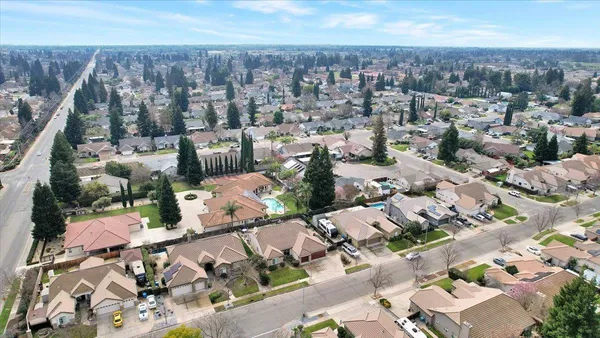 $585,000 | 1624 Tres Picos Drive, Yuba City, CA 95993
