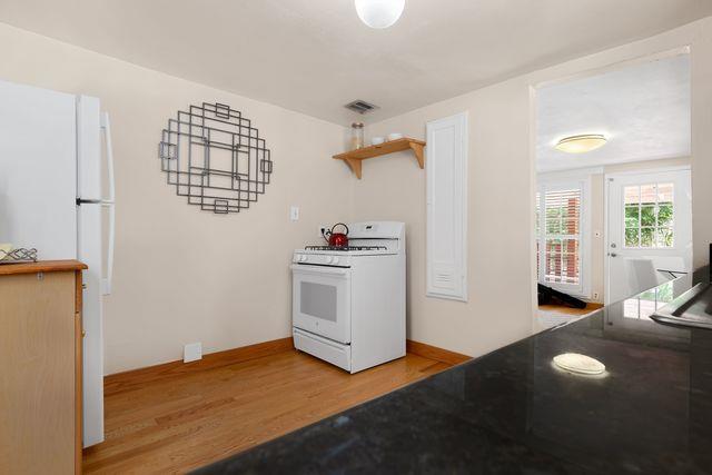 10641 Merriman Road Cupertino, CA 95014 - Photo 23 of 48 Gallery Image 23