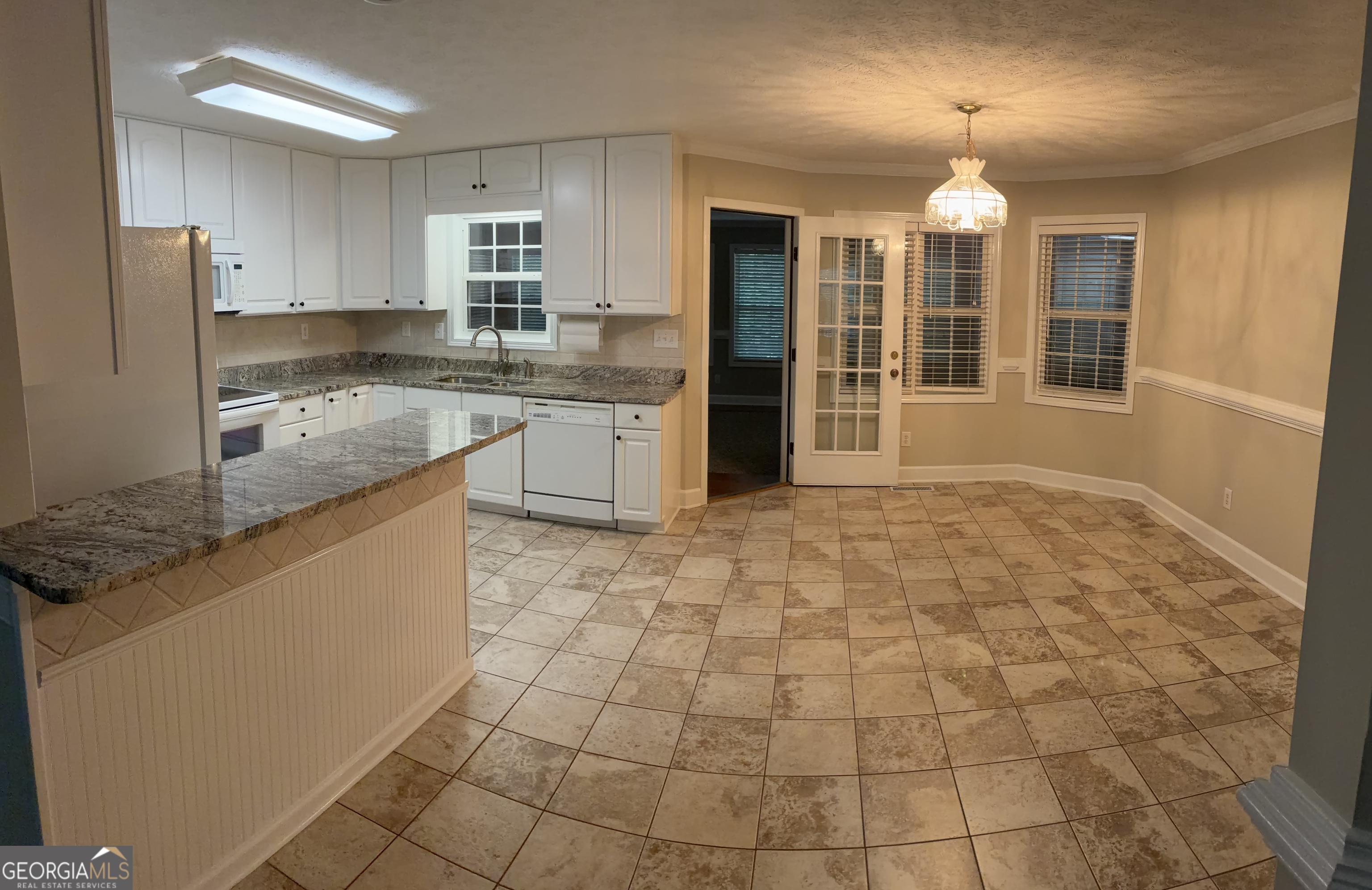 4580 Liberty Road Villa Rica, GA 30180 - Photo 20 of 67 view of kit, eating area, sunroon