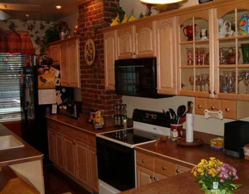 1059 Evergreen Road Millvale, PA 15209 - Photo 1 of 8 Kitchen.