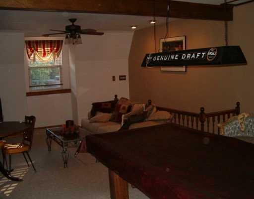 1059 Evergreen Road Millvale, PA 15209 - Photo 7 of 8 Den/Family/Great Room.