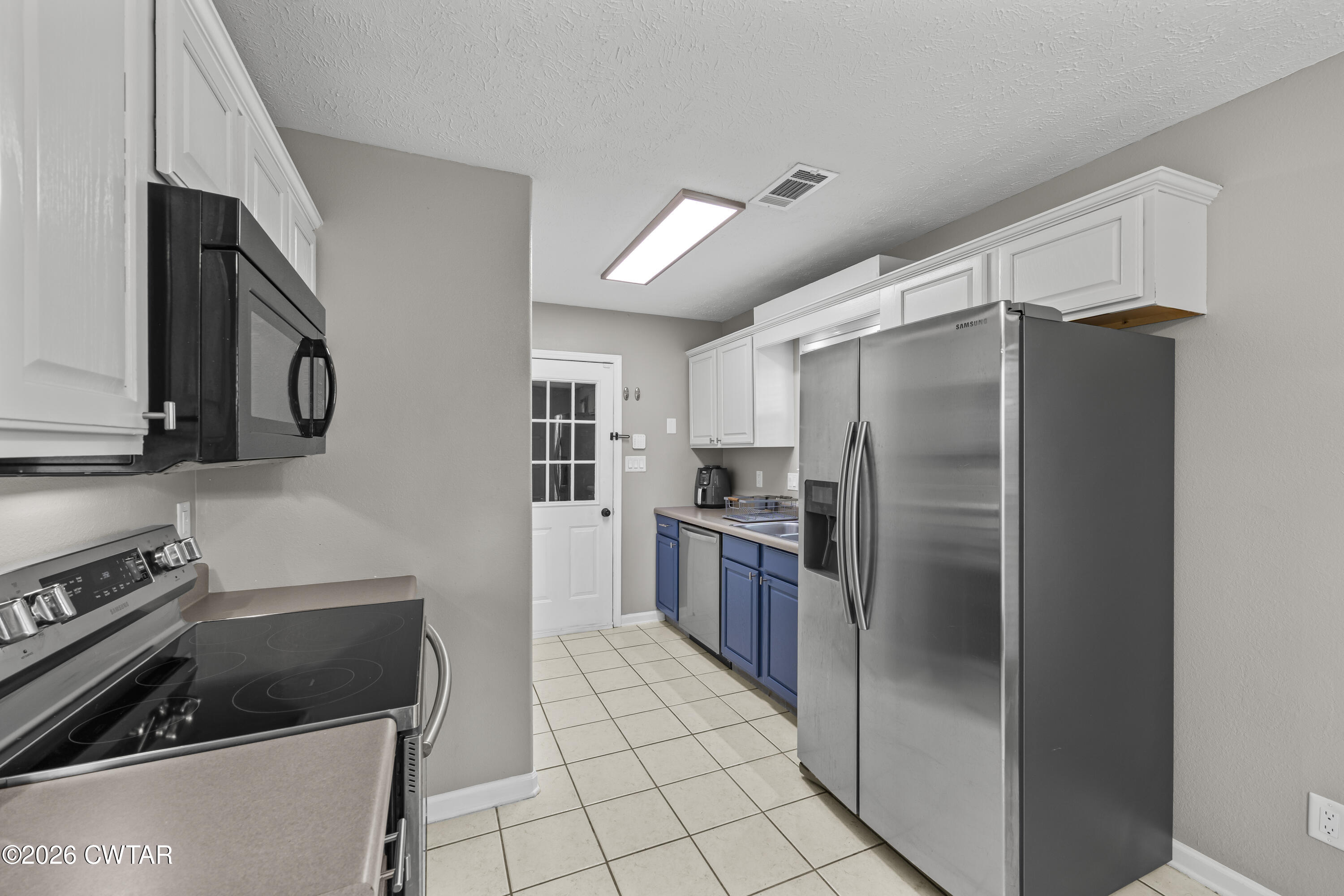 140 R Deloach Road Jackson, TN 38305 - Photo 8 of 19 Kitchen