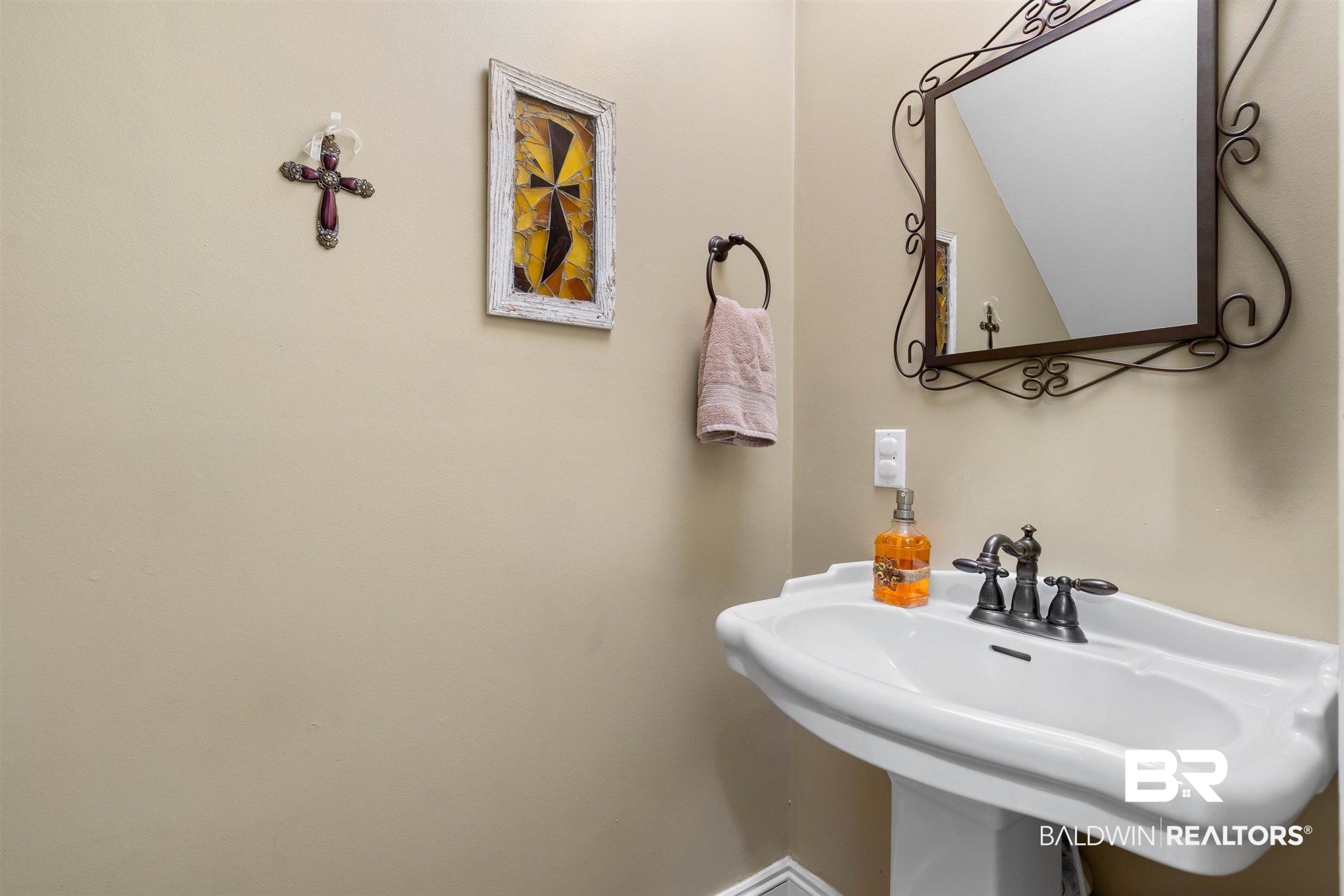 14 Patrice Trace Daphne, AL 36527 - Photo 10 of 33 Half Bathroom
