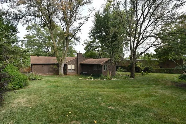 $415,000 | 10200 Pflumm Road, Lenexa, KS 66215