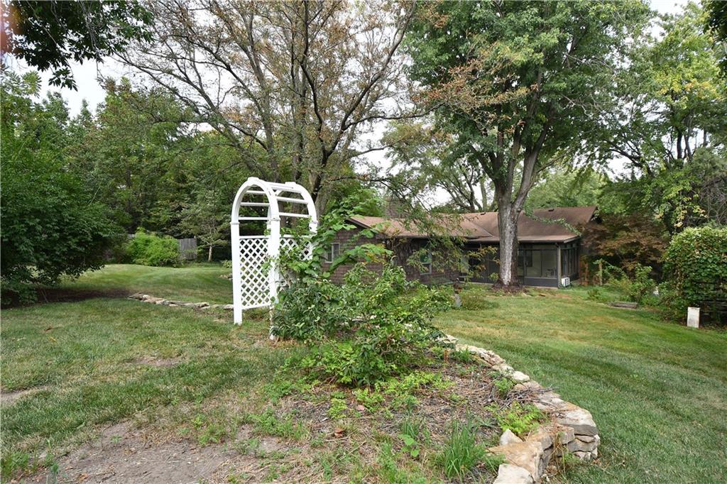 10200 Pflumm Road Lenexa, KS 66215 - Photo 30 of 35