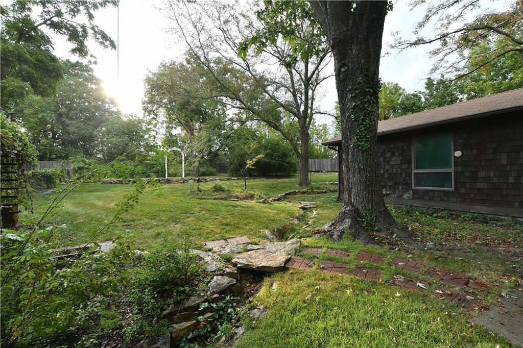 10200 Pflumm Road Lenexa, KS 66215 - Photo 33 of 35