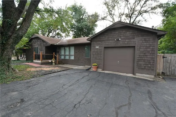 $415,000 | 10200 Pflumm Road, Lenexa, KS 66215