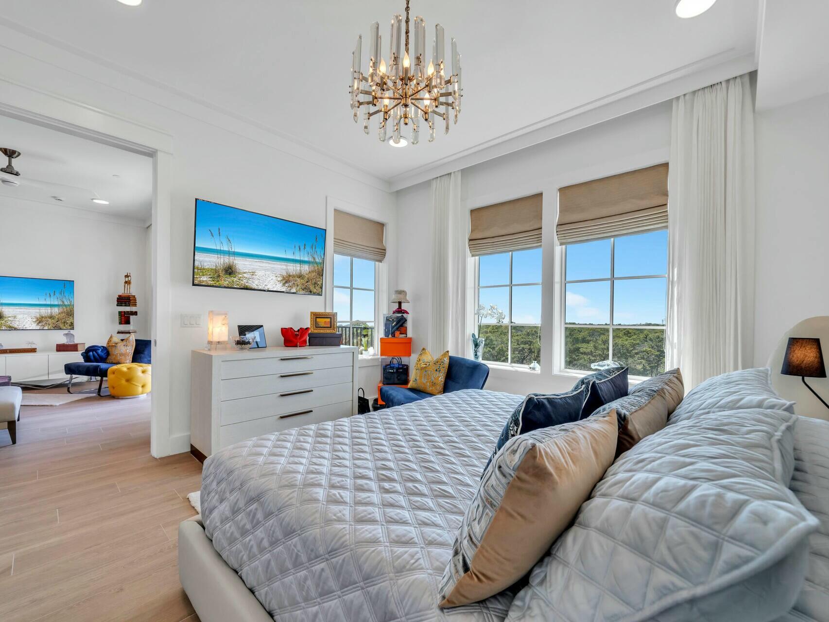 206 Henderson Resort Way, Unit 5202 Destin, FL 32541 - Photo 17 of 55 a bed room with bed and window