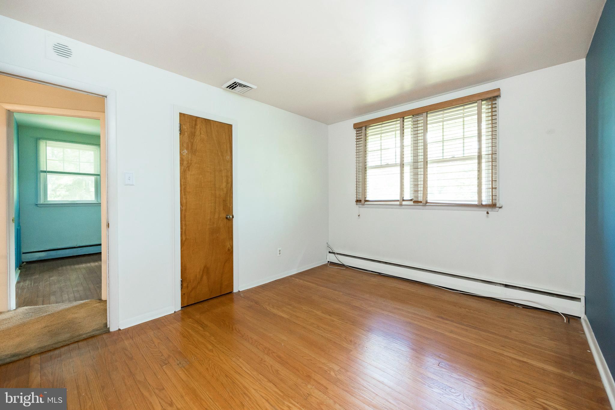 310 Llewellyn Road Ambler, PA 19002 - Photo 25 of 47 Middle Bedroom