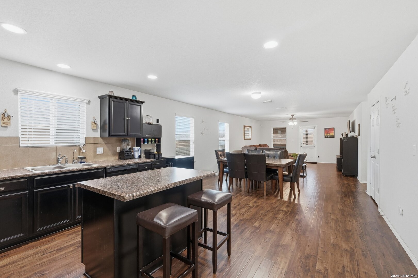 9723 Harbor Mist Lane Converse, TX 78109 - Photo 8 of 23