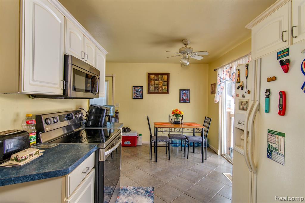 3130 Sunderland Road Lansing, MI 48911 - Photo 9 of 27 Gallery Image 9