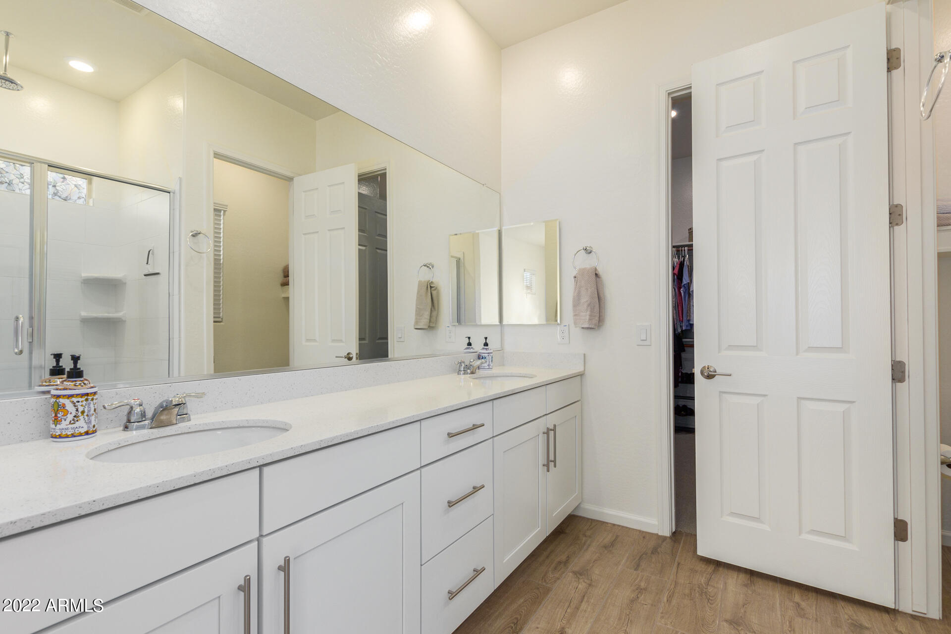 18545 West Chuckwalla Canyon Road Goodyear, AZ 85338 - Photo 21 of 66 Master bathroom with double sinks
