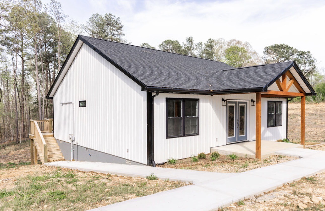 1146 Bumpus Mills Road Dover, TN 37058 - Photo 2 of 18