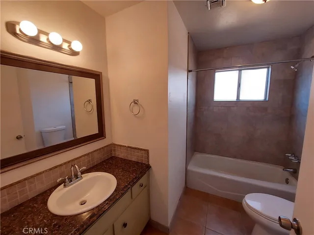 $380,000 | 7474 Acoma Trail, Yucca Valley, CA 92284