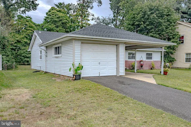 $2,700 | 9 Bloomfield Lane, Willingboro, NJ 08046