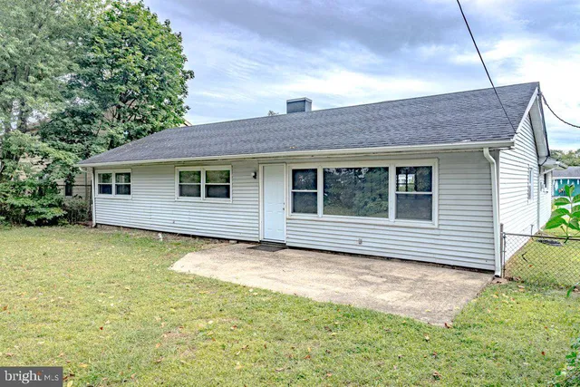 $2,700 | 9 Bloomfield Lane, Willingboro, NJ 08046