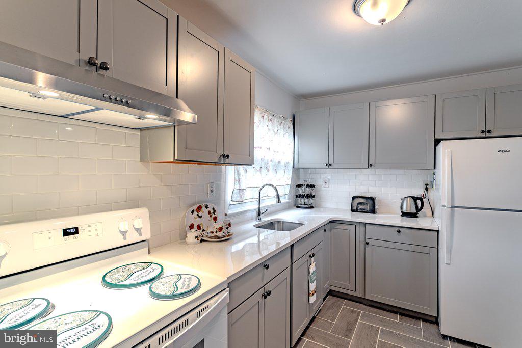 9 Bloomfield Lane Willingboro, NJ 08046 - Photo 8 of 23