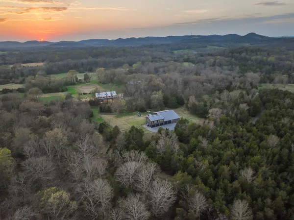 $2,400,000 | 341 Floyd Road, Eagleville, TN 37060