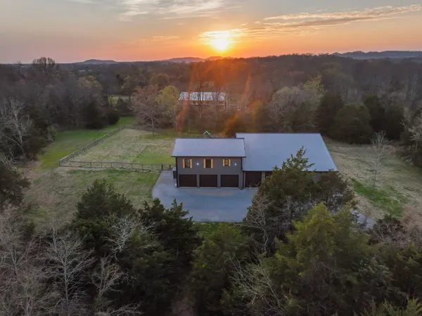 $2,400,000 | 341 Floyd Road, Eagleville, TN 37060