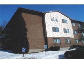 128 Mammoth Road, Unit 12 Hooksett, NH 03106 - Photo 2 of 2