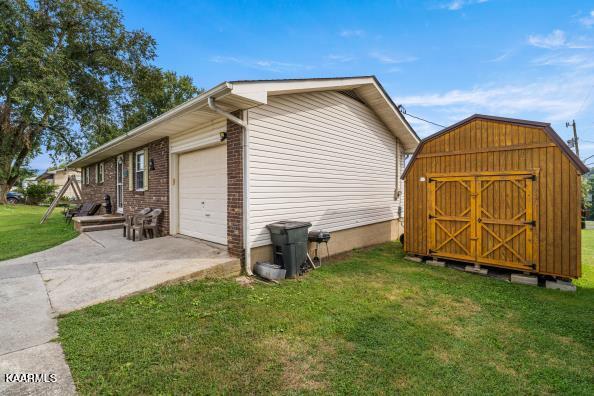 3371 Blue Springs Road Strawberry Plains, TN 37871 - Photo 13 of 16 Shed