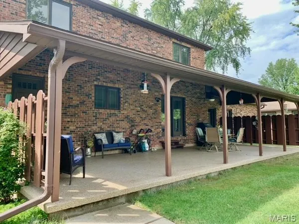 $365,000 | 922 Park Street, Monroe City, MO 63456