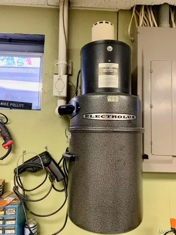 $365,000 | 922 Park Street, Monroe City, MO 63456